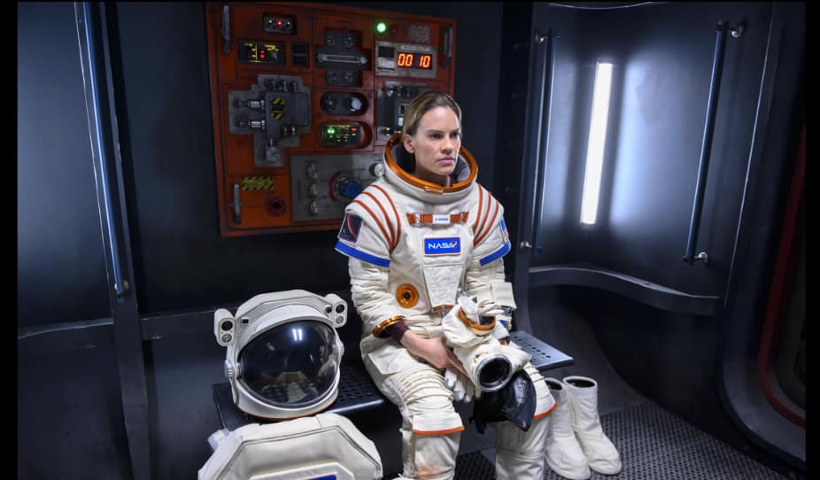 Hilary Swank Net Worth , Best Movies and Lifestyle in 2024 Hilary Swank Net Worth: Actress Hilary Swank is a gifted person who has gained recognition in Hollywood for her outstanding roles. Her captivating representations of nuanced individuals have enthralled audiences worldwide, from her modest upbringing to her ascent to fame. We will examine Hilary Swank's life and career in this piece, as well as her wealth and influence on the entertainment business.